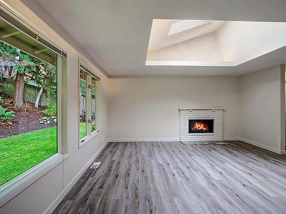 2nd image of 17745 NE 13th St
