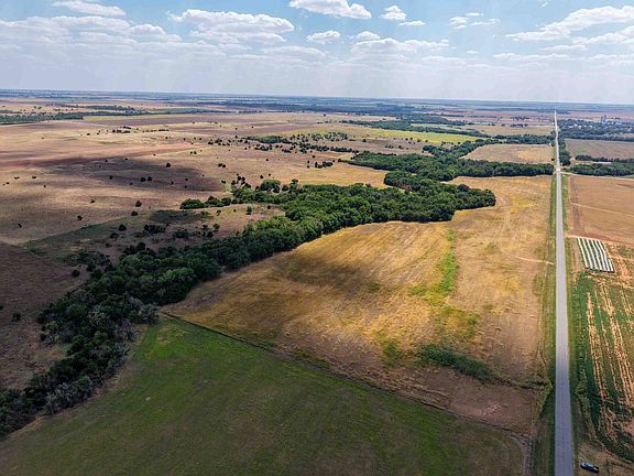 4th image of E0420 & Stable Rd