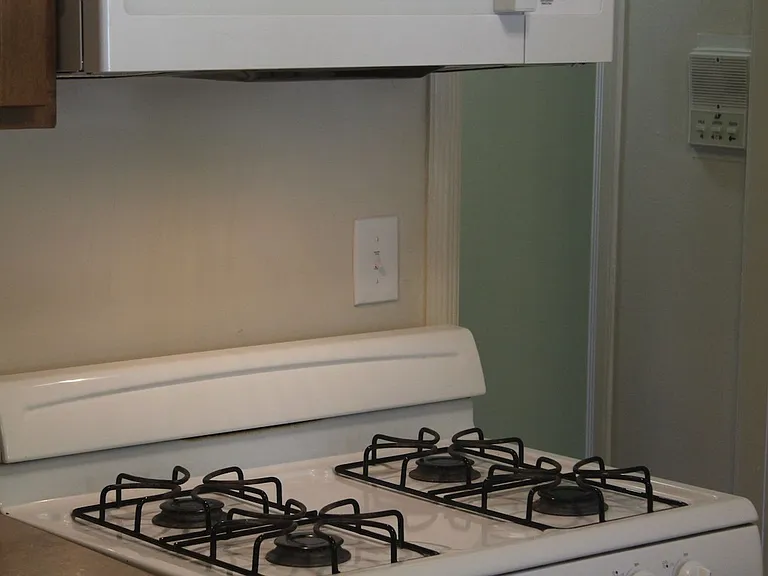 721 Austin St #27 — Photo 2