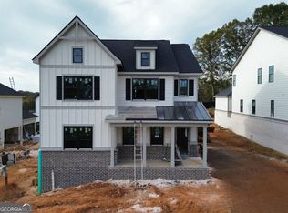 5820 Gainesville St, Flowery Branch, GA 30542