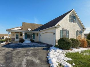 424 Rosewood Dr, Manheim, PA 17545