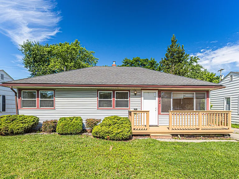3725 Coolidge Hwy — Photo 1