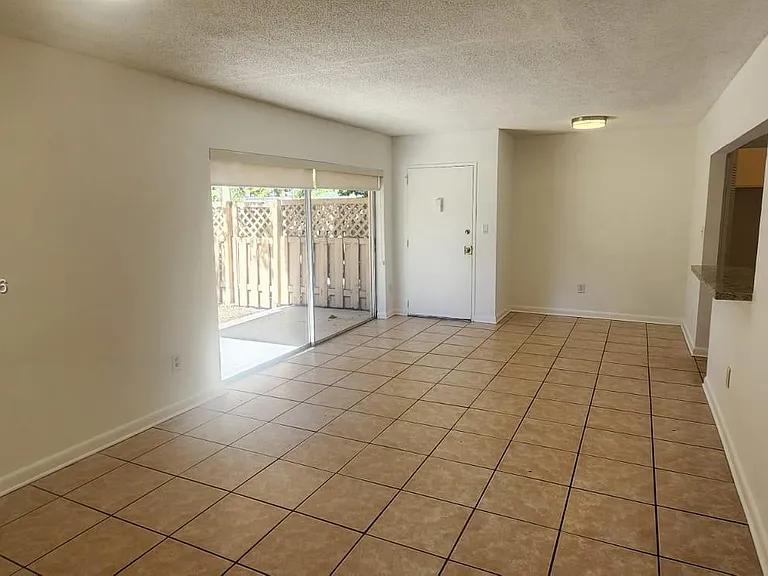 4134 NW 79th Ave #1C — Photo 5
