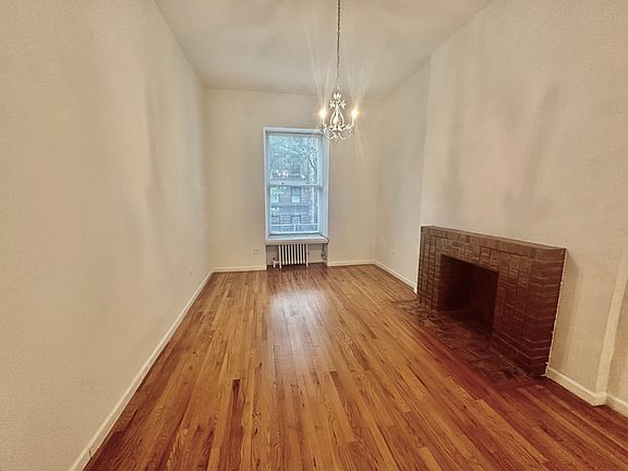 3rd image of 6 W 87th St APT 3