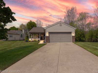12465 Pagels Dr #22, Grand Blanc, MI, 48439