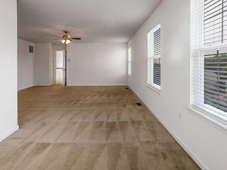 4 Cornerstone Dr — Photo 49