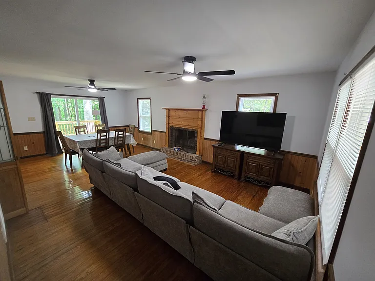 125 Lone Eagle Way — Photo 2