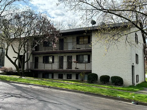 2544 Benton St, Akron, OH 44312