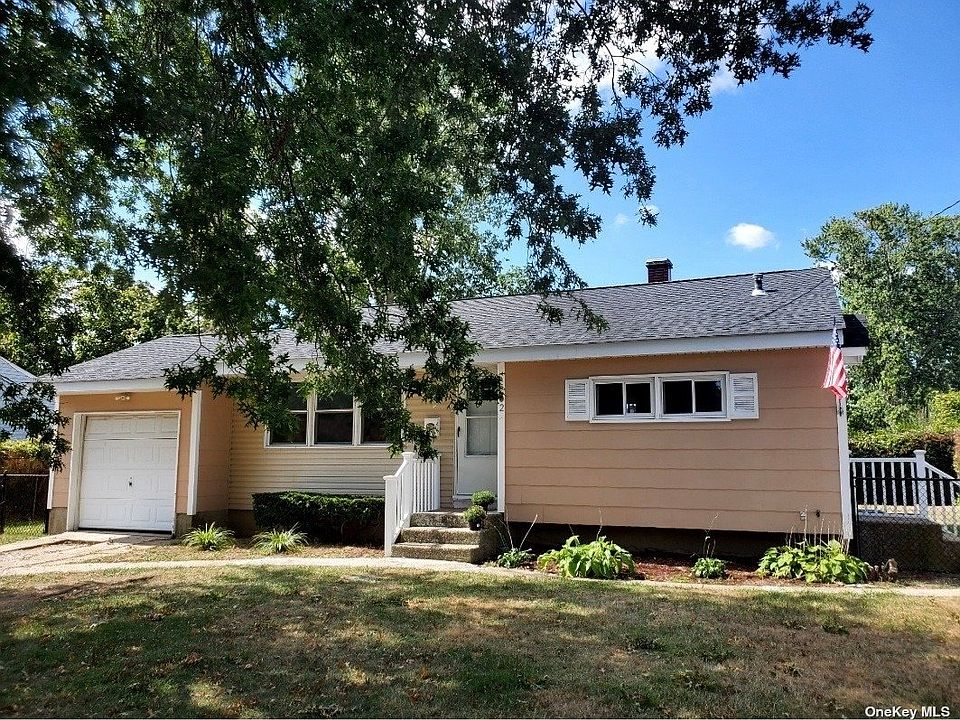 1st image of 202 Timberline Dr
