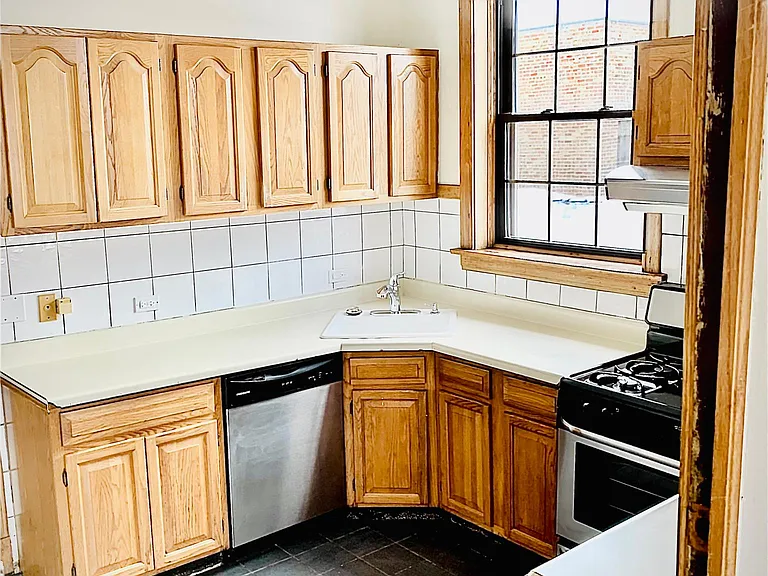 1350 N Kedzie Ave #3 — Photo 29