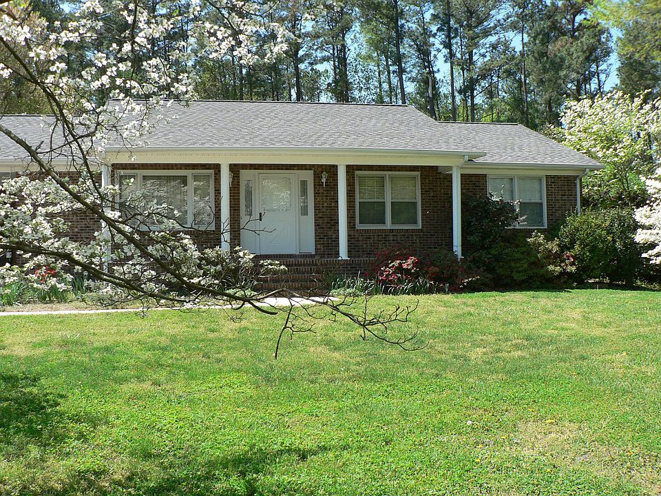 3BR 2BA all Brick Ranch