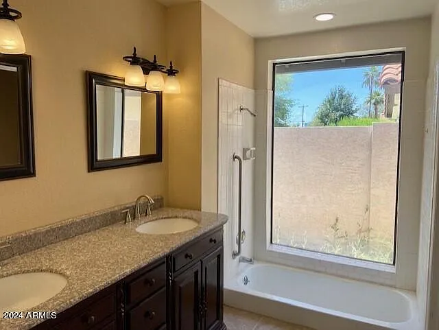 1543 N La Rosa Dr — Photo 12