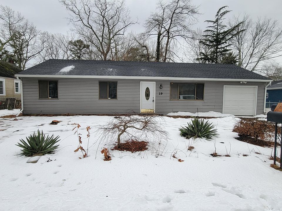 1st image of 19 Ivy St