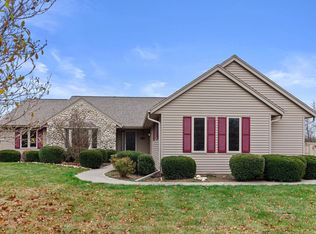 W172N13408 Division Rd, Germantown, WI 53022