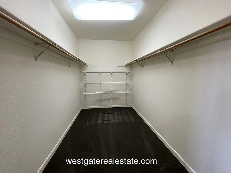 786 El Paseo Dr — Photo 15