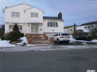 3009 Hewlett Ave, Merrick, NY 11566