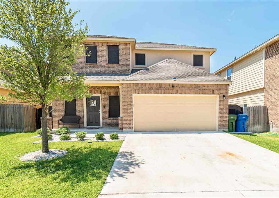 1st image of 711 Andalucia Dr