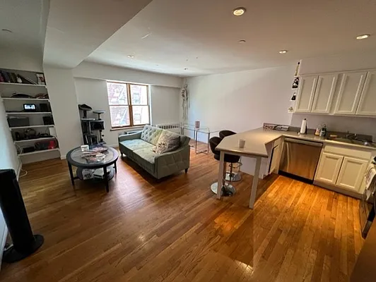 Rented by Corcoran | media 2