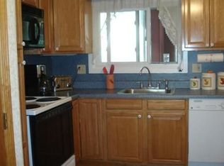 146 West St APT 3A, Leominster, MA 01453