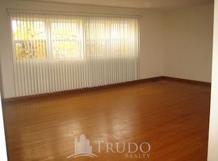 2642 W Farragut Ave #2, Chicago, IL 60625