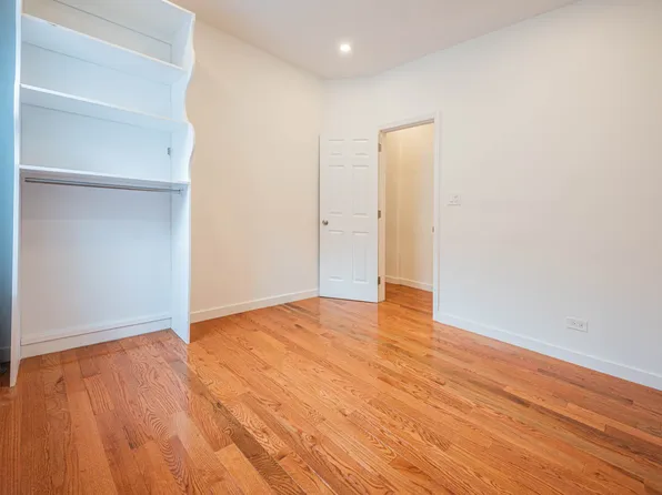 212 East Tremont Avenue image 21 of 22