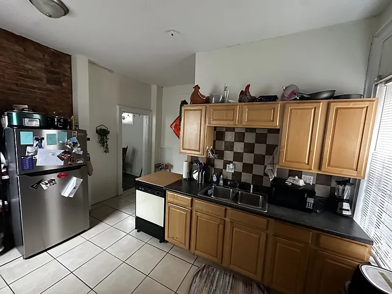 244 Fosdick St — Photo 3