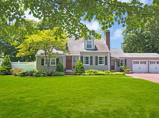 29 Albermarle Ave, Huntington Station, NY 11746