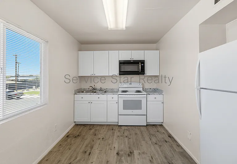 2222 E Pueblo Ave #2 — Photo 7