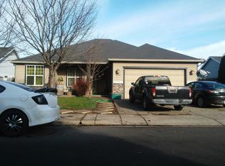 4044 S Redwood Dr, Springfield, OR 97478