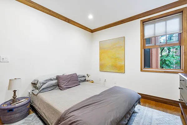 Rented by Avi Nash Associates | media 28