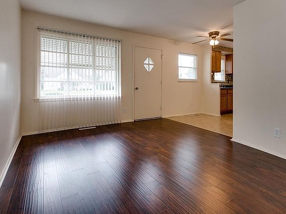 5th image of 29267 Edgewood Dr