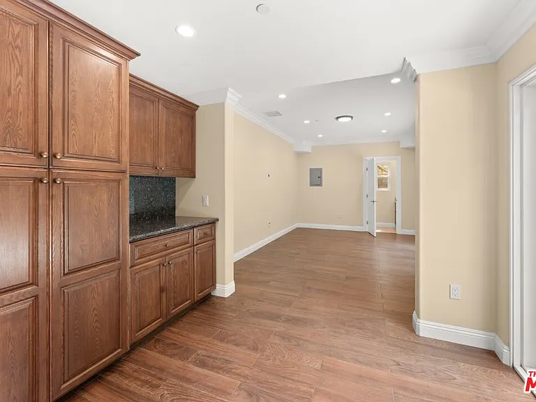 1630 Bridgeport Dr — Photo 15