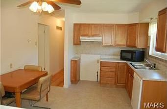 3rd image of 10435 Gardo Ct