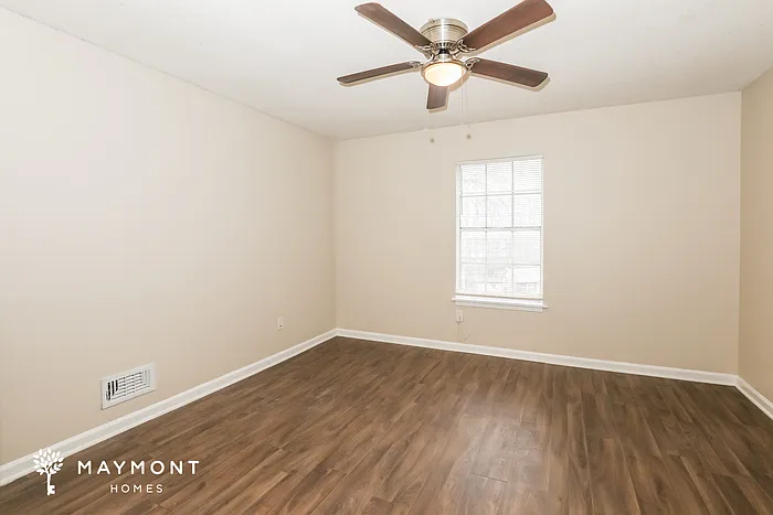 1684 Regency Pl — Photo 13