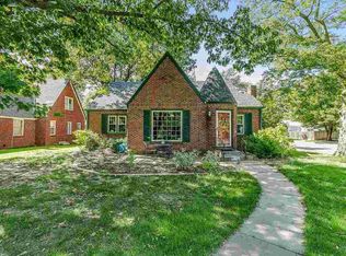 157 N Parkwood Ln, Wichita, KS 67208