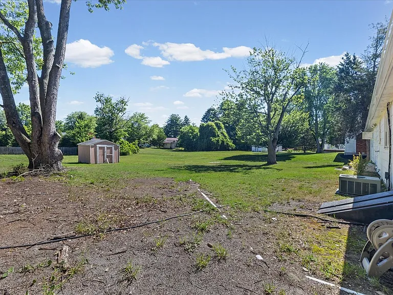 1 Spruce Ln — Photo 3