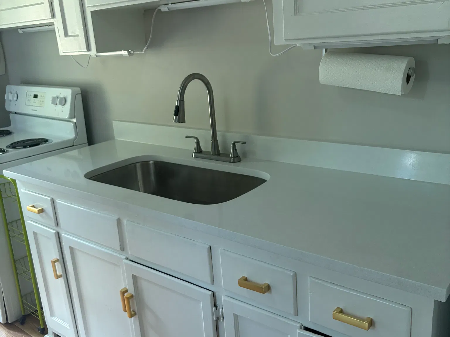 2 bed, 900 sqft, $1,700 — Photo 2