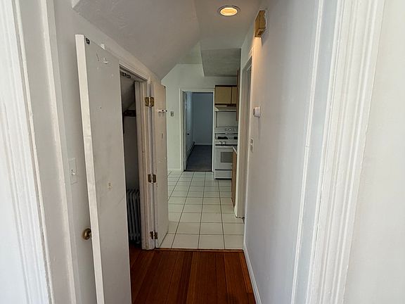 5th image of 64 Murdock St #U1