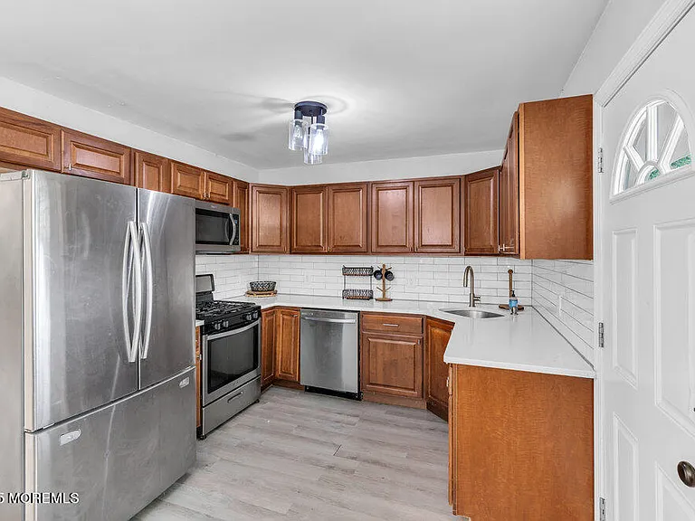 624 Fort Plains Rd — Photo 5