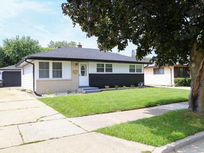 2702 Loraine AVENUE, Racine, WI, 53404