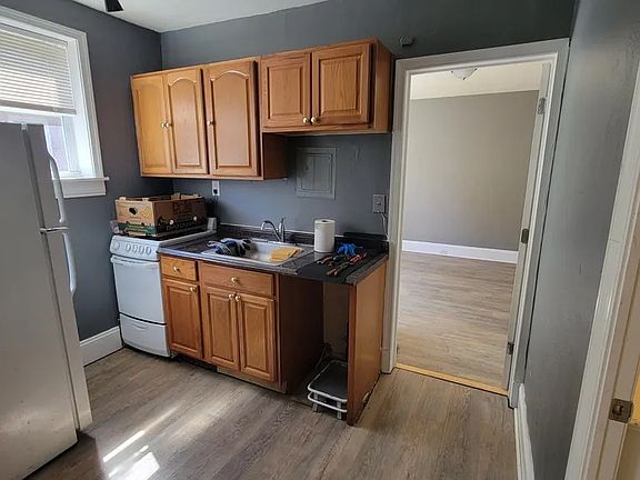 3rd image of 2 Aigburth Rd APT 1