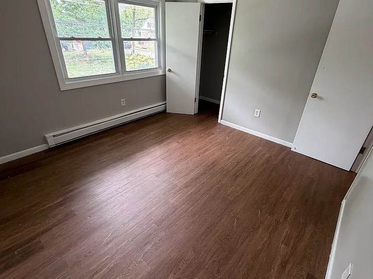 544 Smithfield Ave — Photo 10