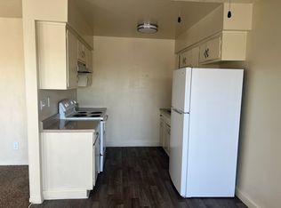 1388 E Desert Inn Rd APT 1, Las Vegas, NV 89169