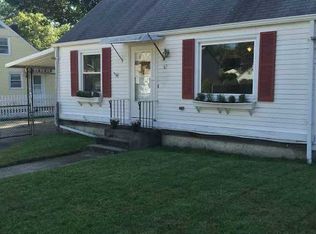 67 Tennyson Rd, Warwick, RI 02888