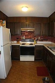 4th image of 306 N Grant St