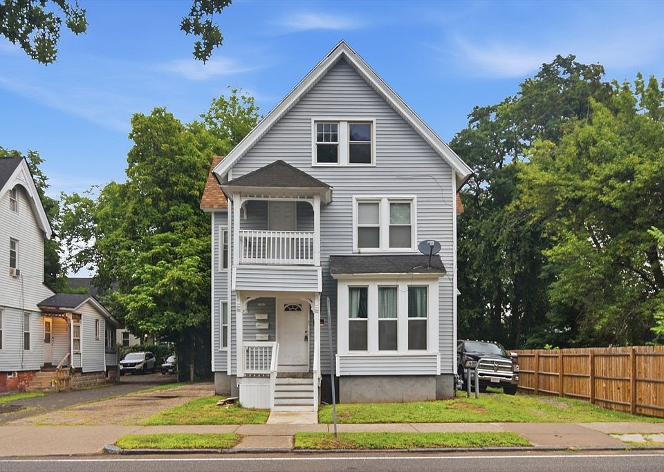 1st image of 184 King St