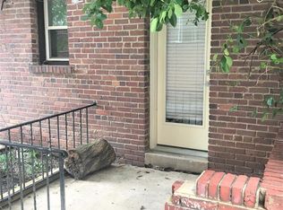 4564 Macarthur Blvd NW APT 1, Washington, DC 20007