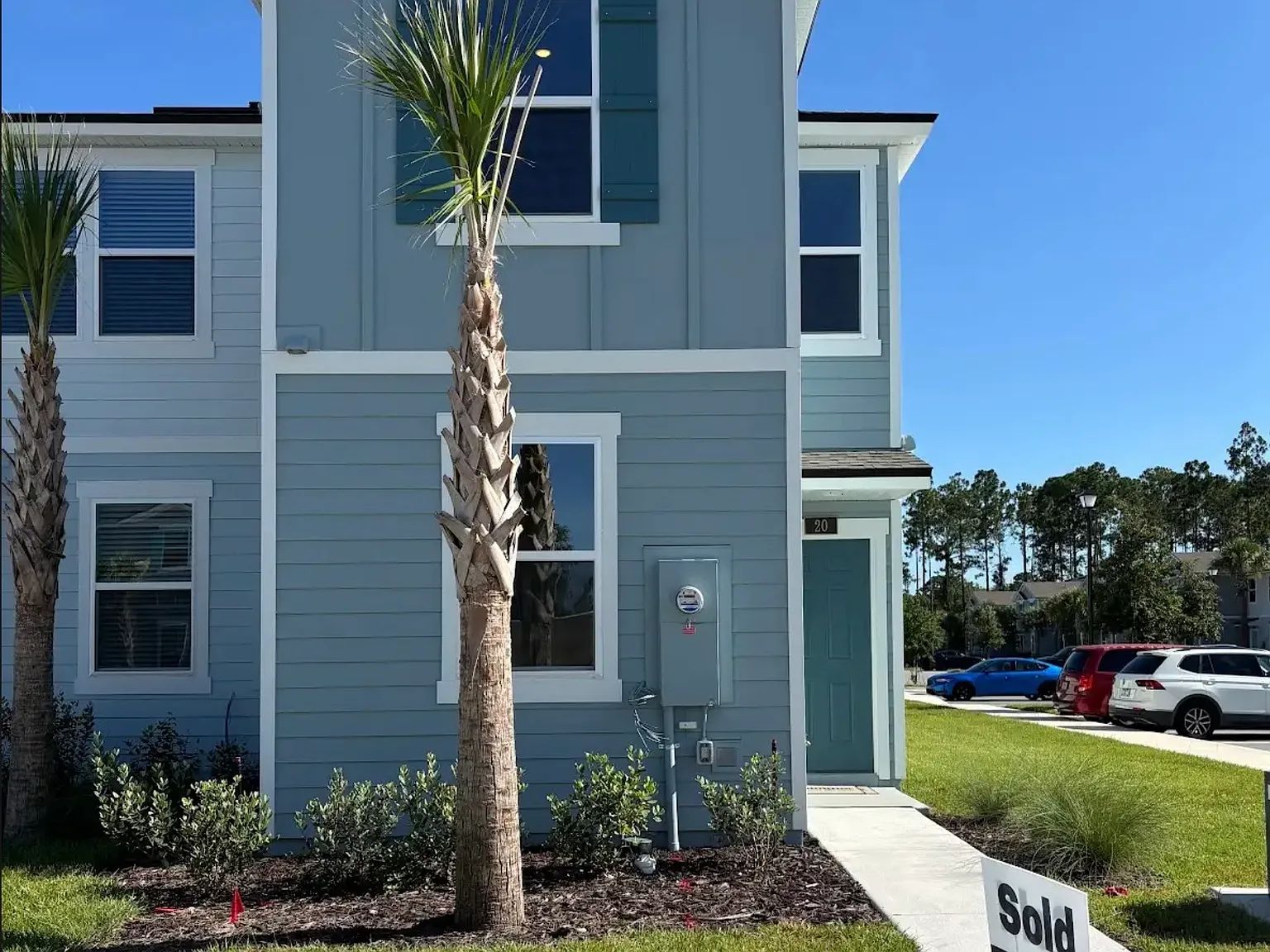 3 bed, 2.5 bath, 1308 sqft, $1,850 — Photo 2