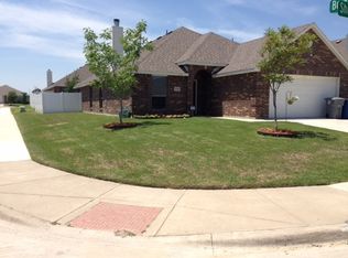 3347 Shining Light Dr, Dallas, TX 75228