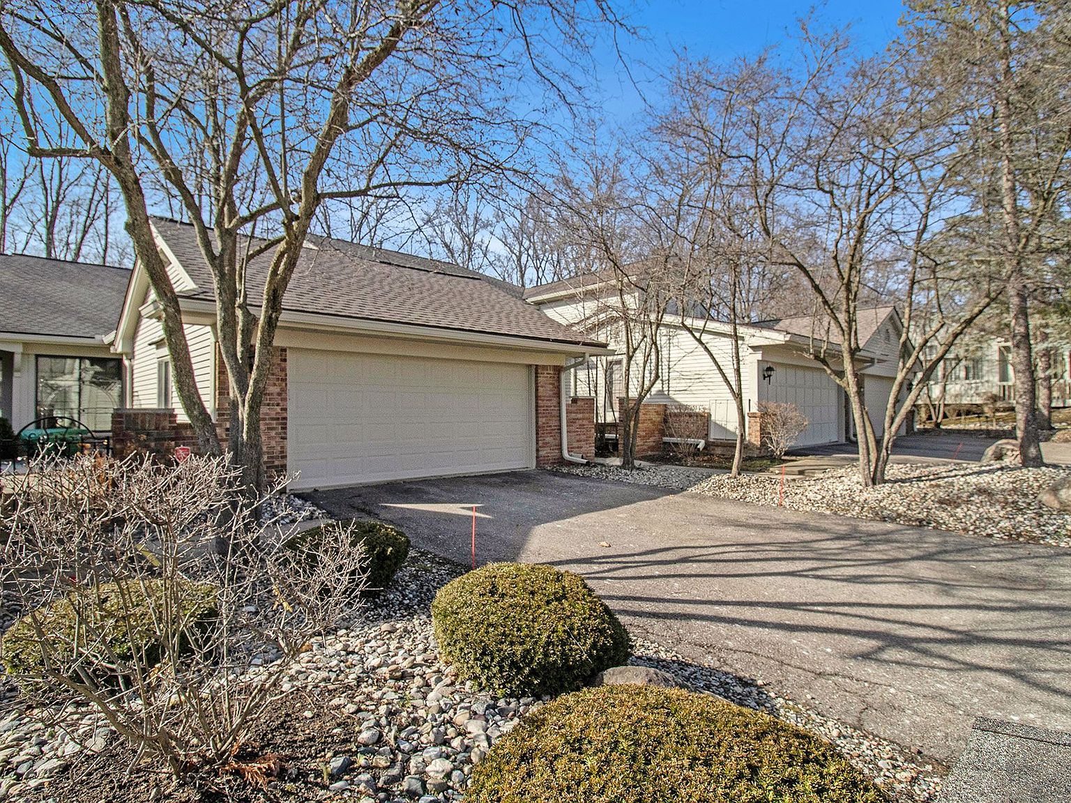 6986 Pebblecreek Woods Dr West Bloomfield MI 48322 Zillow
